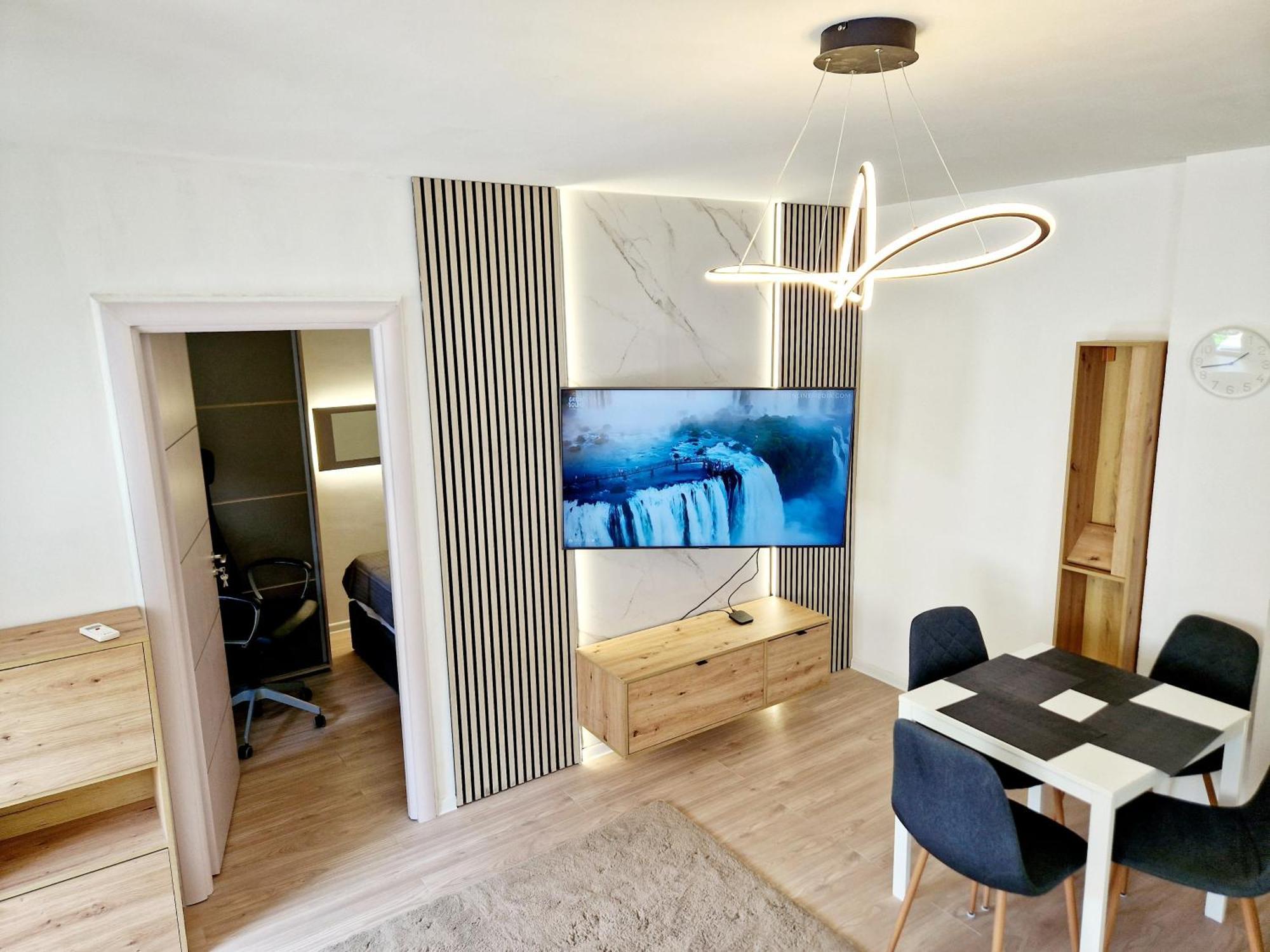 Cosy Novi Sad Loft, Self Check-In Apartamento Exterior foto